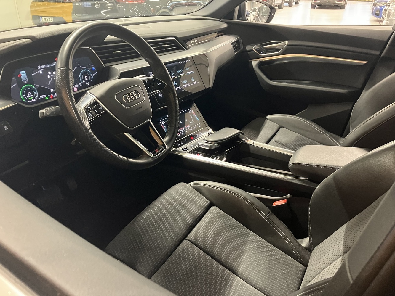 Audi e-tron vaihtoauto