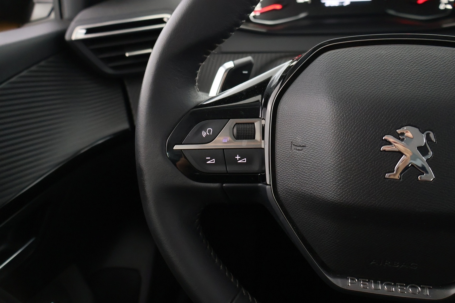 Peugeot 208 vaihtoauto
