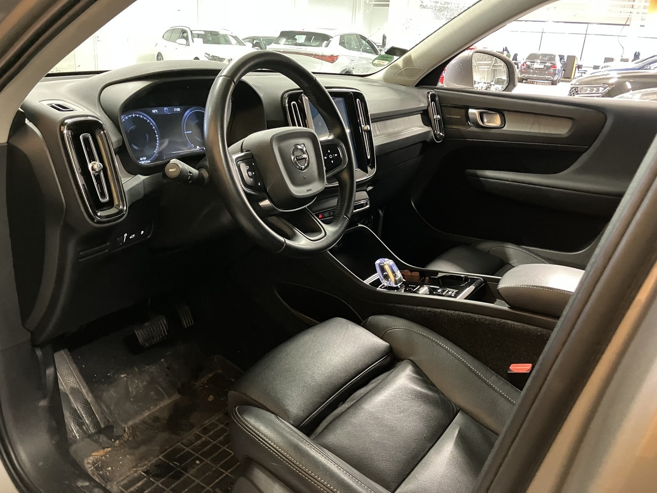 Volvo XC40 vaihtoauto