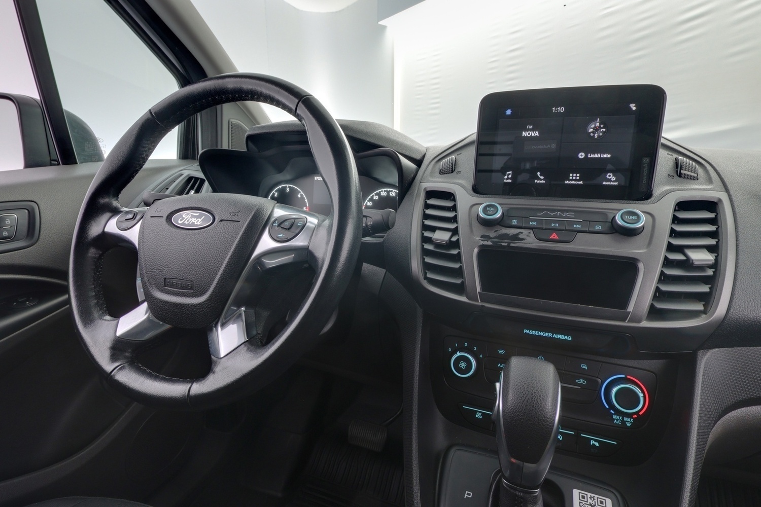 Ford Transit Connect vaihtoauto