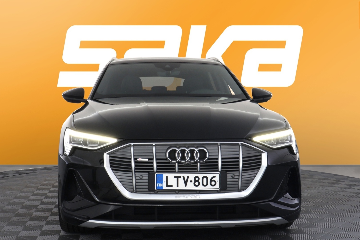 Audi e-tron vaihtoauto