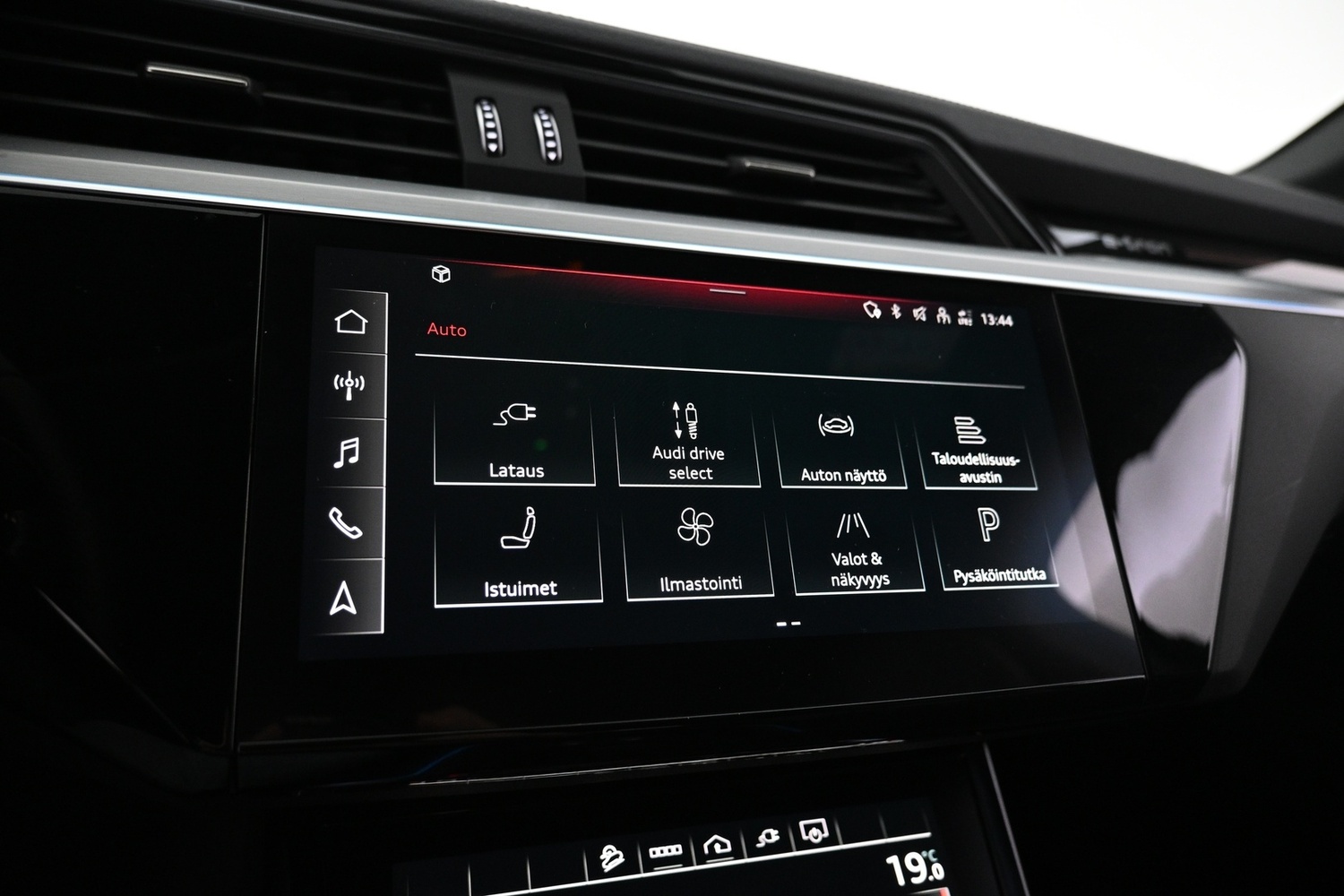 Audi e-tron vaihtoauto