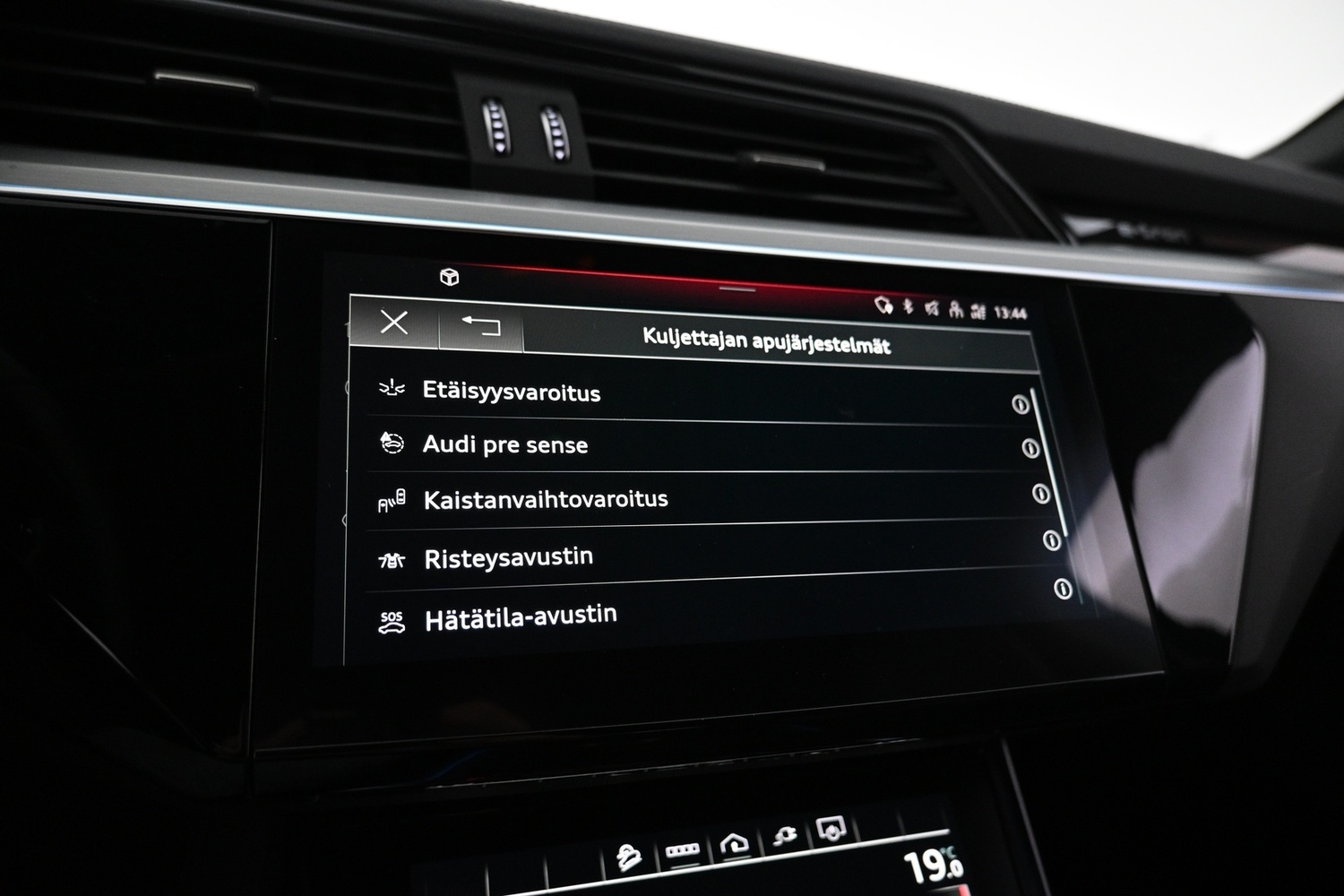 Audi e-tron vaihtoauto