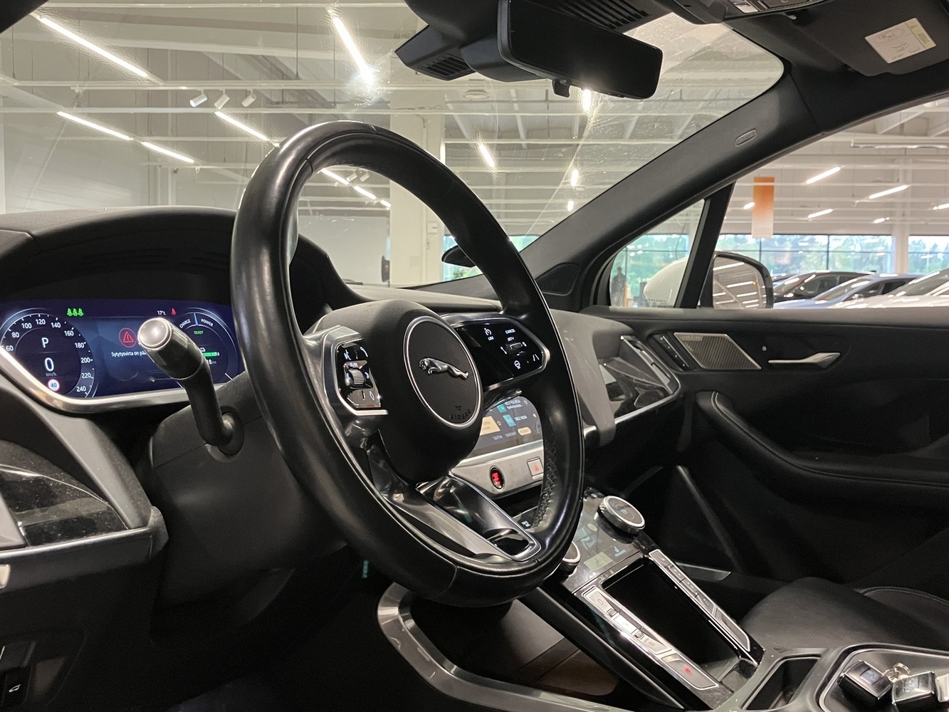 Jaguar I-PACE vaihtoauto