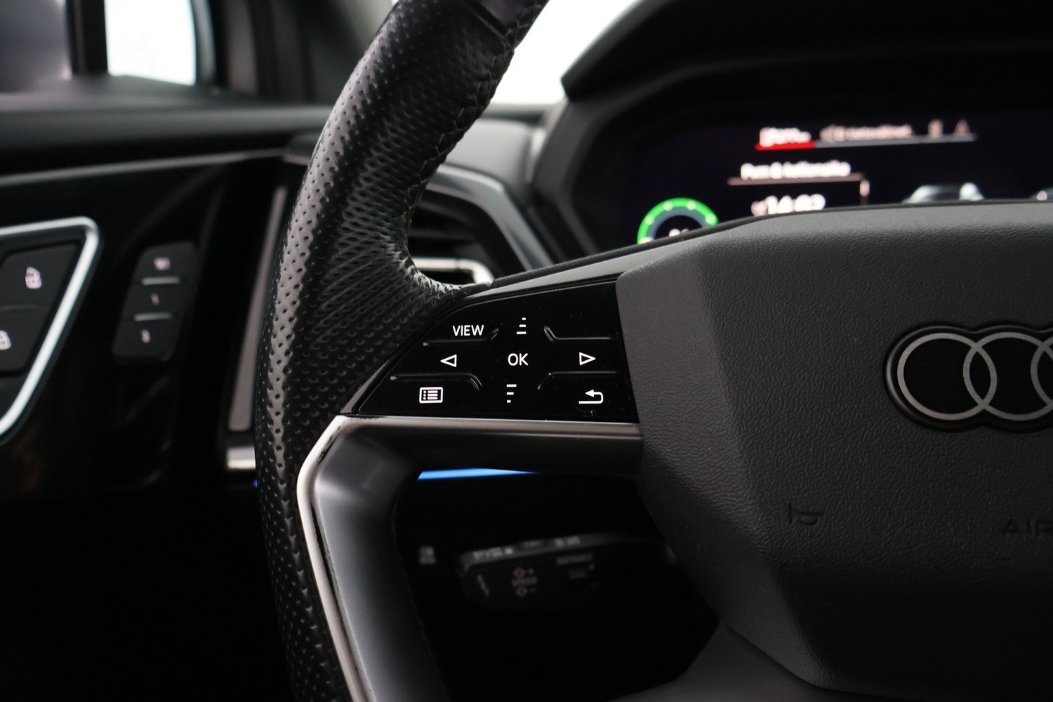 Audi Q4 e-tron vaihtoauto