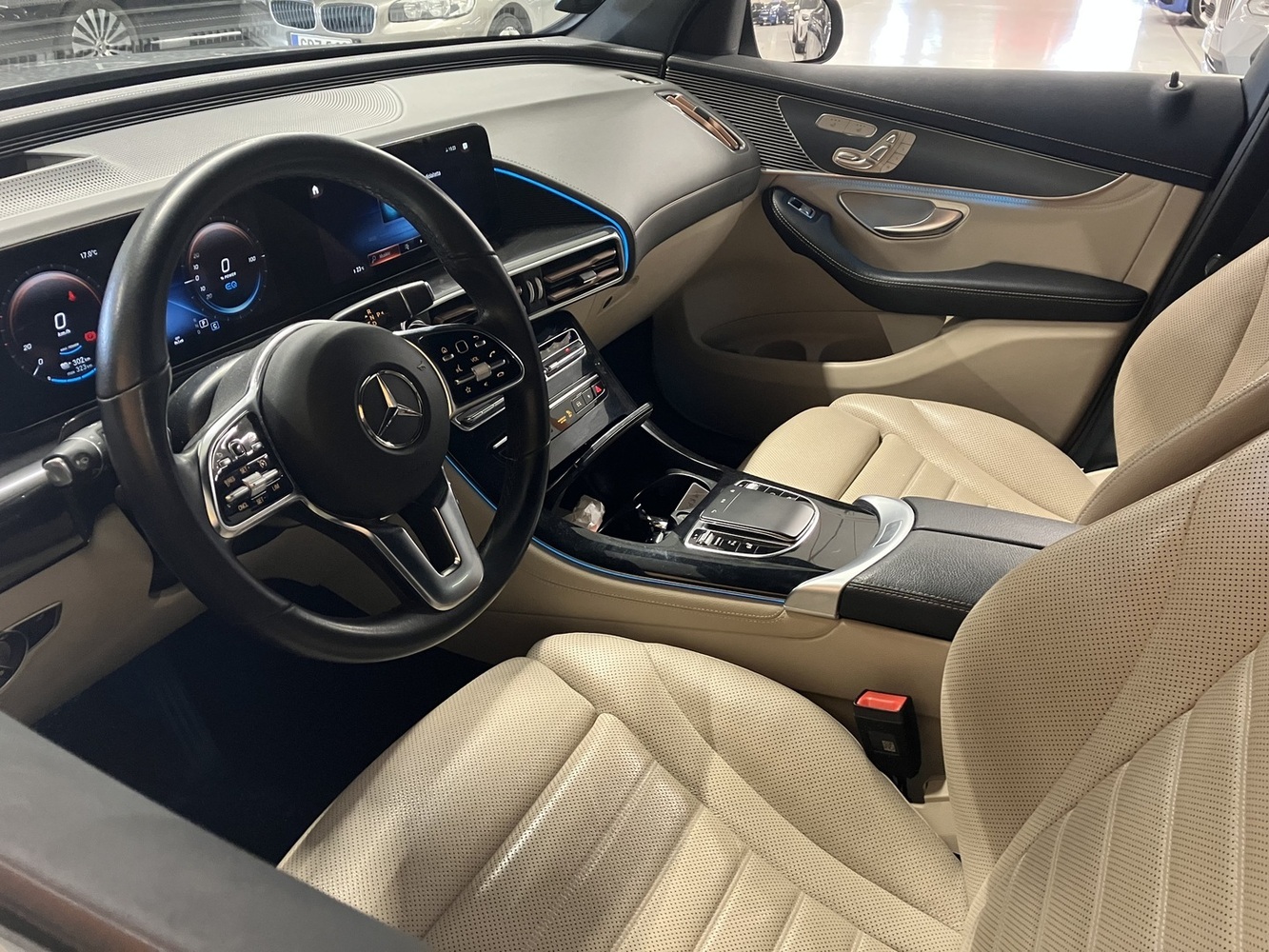Mercedes-Benz EQC vaihtoauto