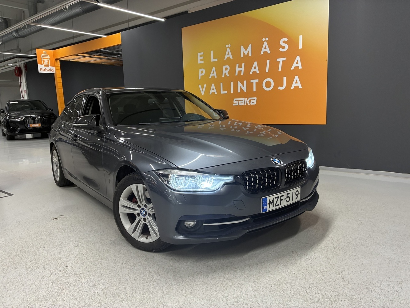 BMW 330 vaihtoauto