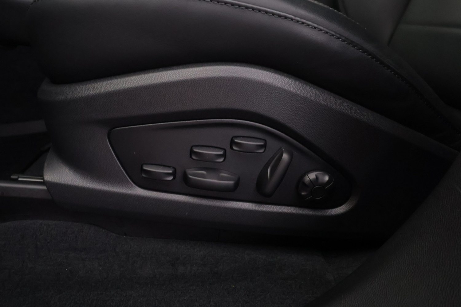 Porsche Macan vaihtoauto