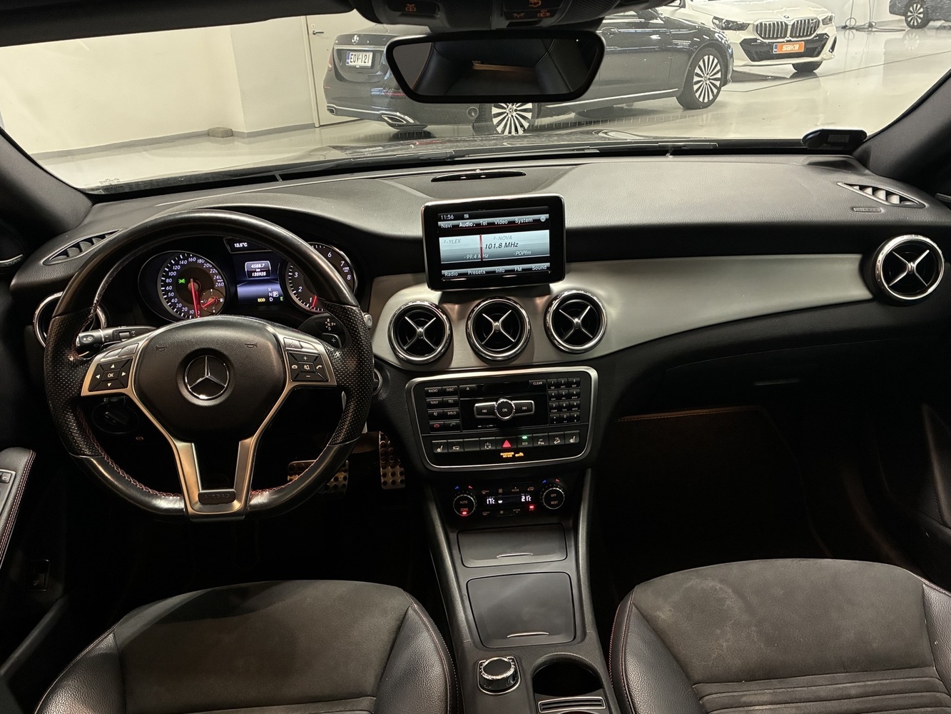 Mercedes-Benz GLA vaihtoauto