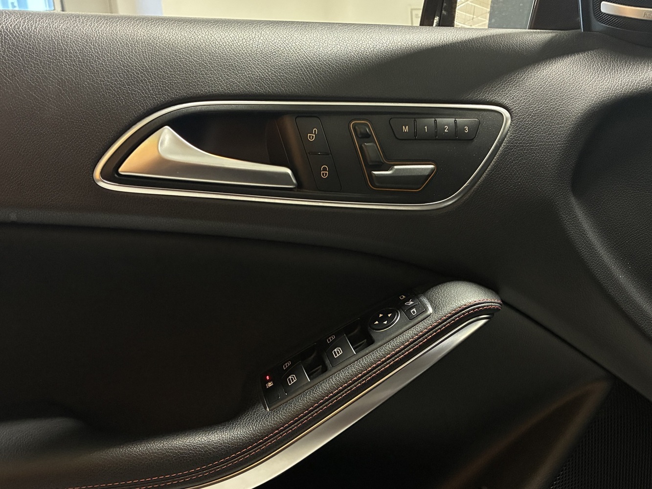 Mercedes-Benz GLA vaihtoauto