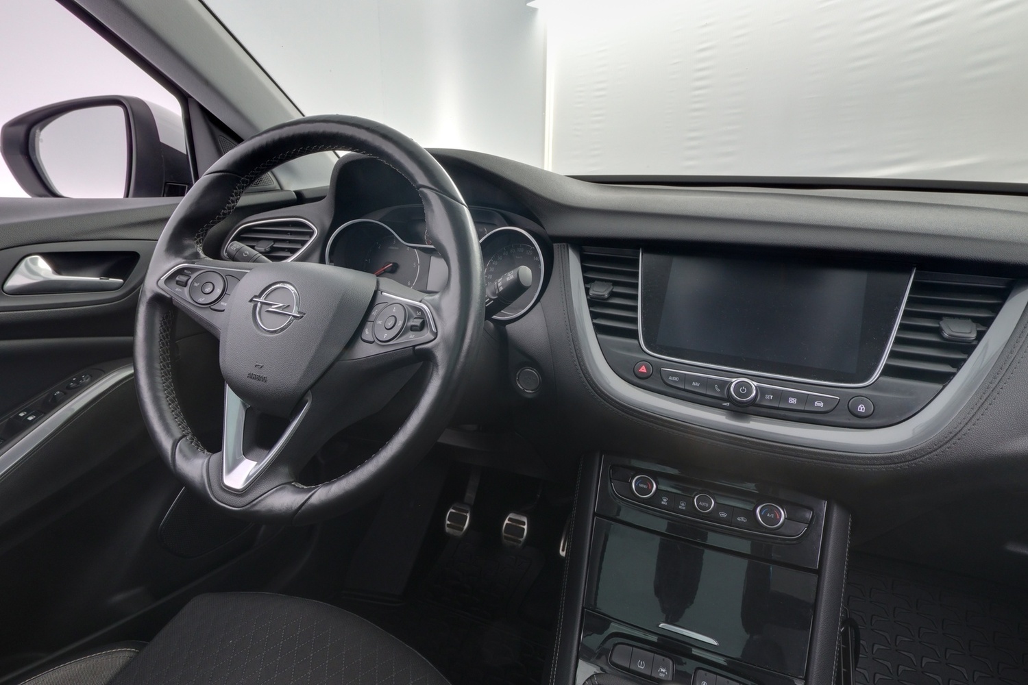 Opel Grandland X vaihtoauto