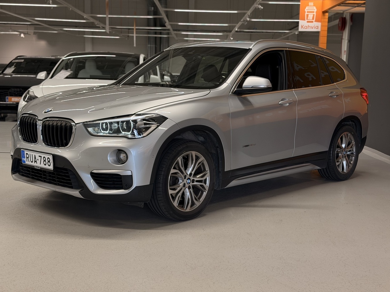 BMW X1 vaihtoauto
