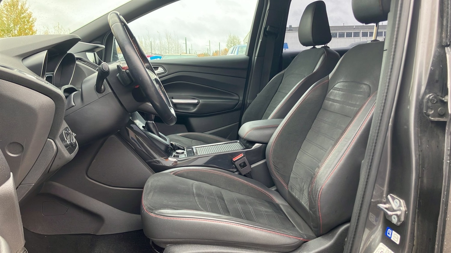Ford Kuga vaihtoauto