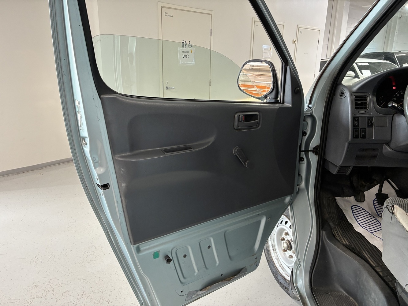 Toyota Hiace vaihtoauto