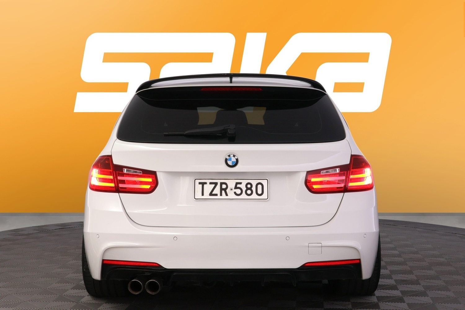 BMW 320 vaihtoauto