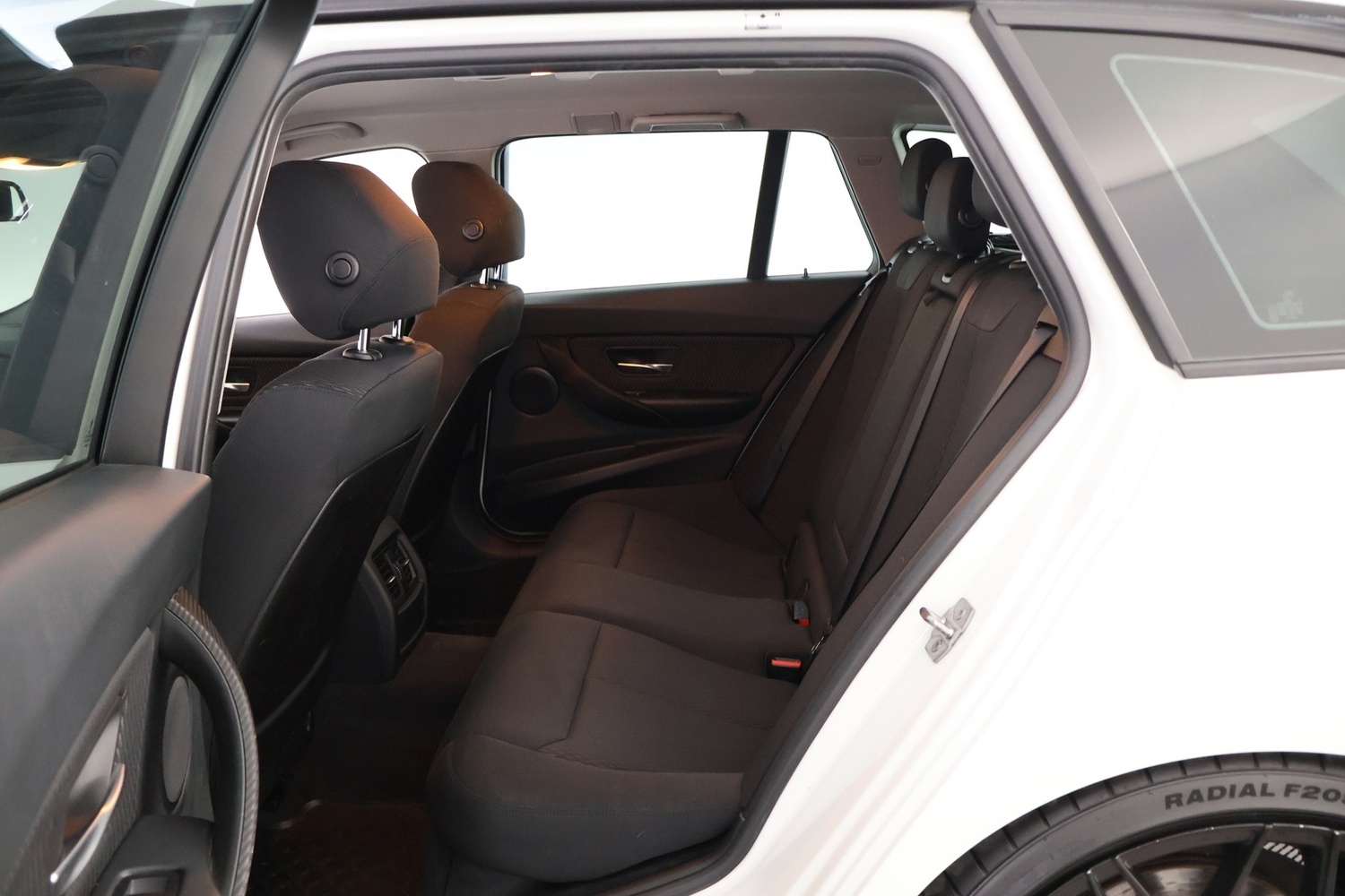 BMW 320 vaihtoauto