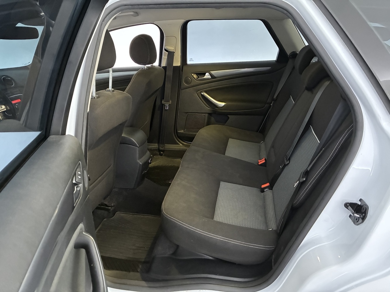 Ford Mondeo vaihtoauto
