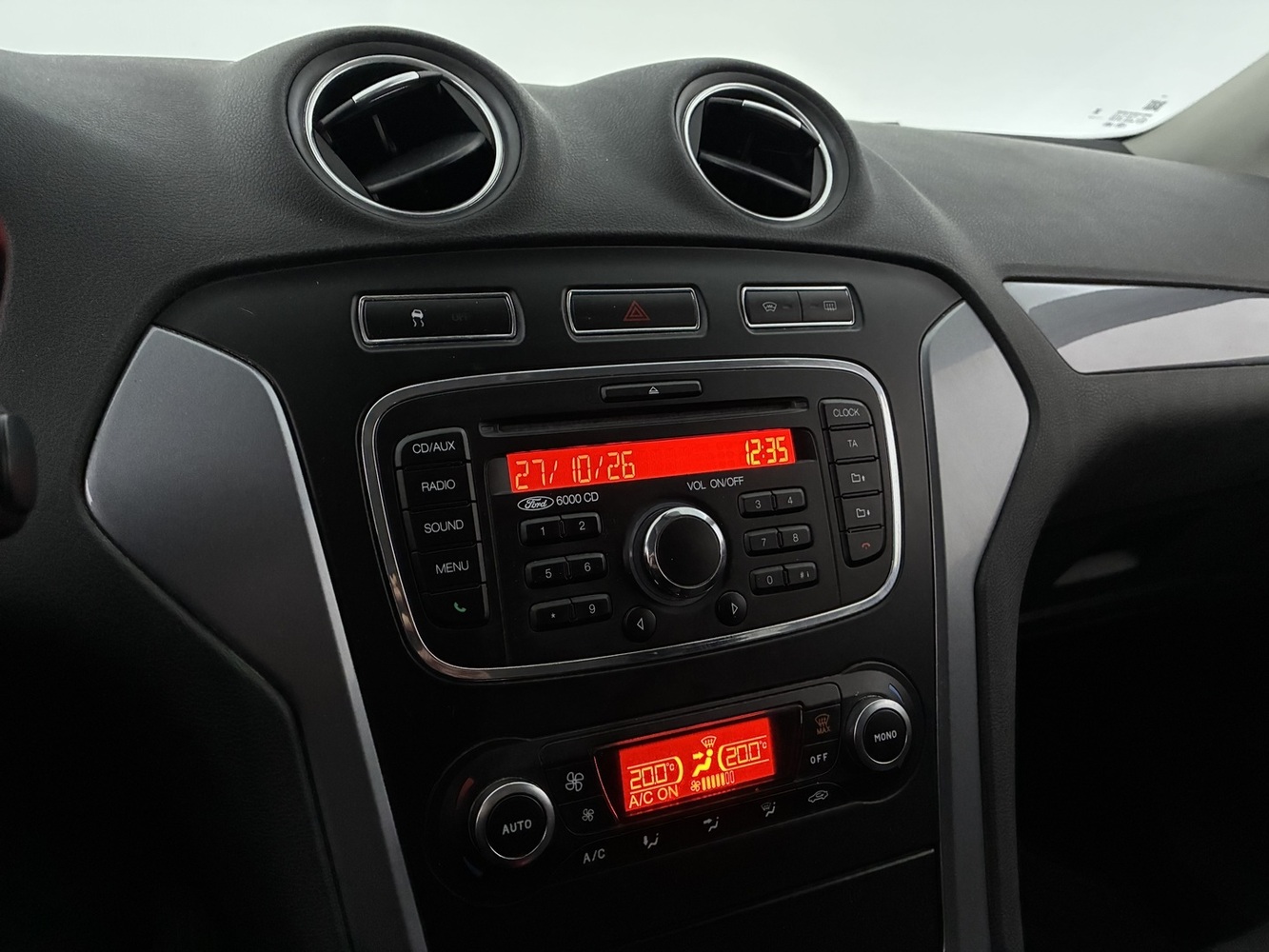 Ford Mondeo vaihtoauto