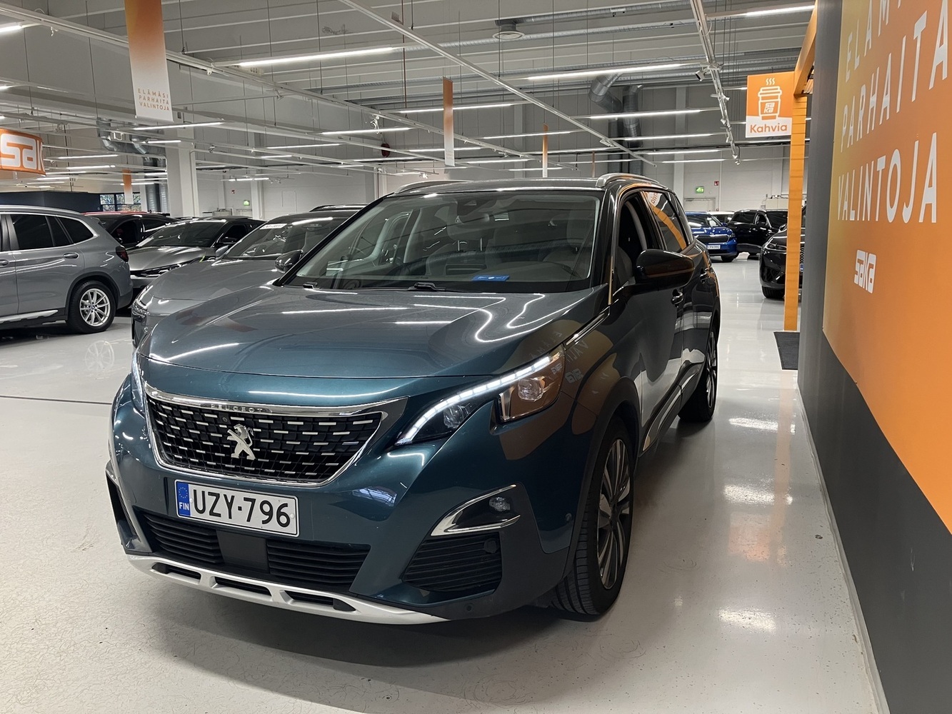 Peugeot 5008 vaihtoauto