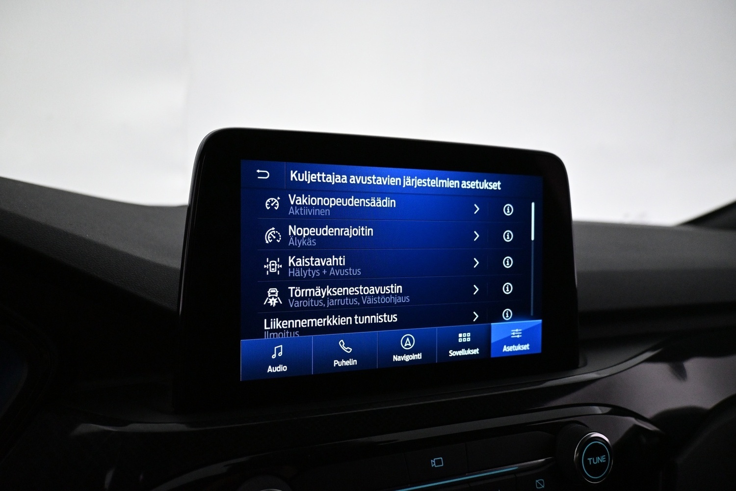 Ford Kuga vaihtoauto