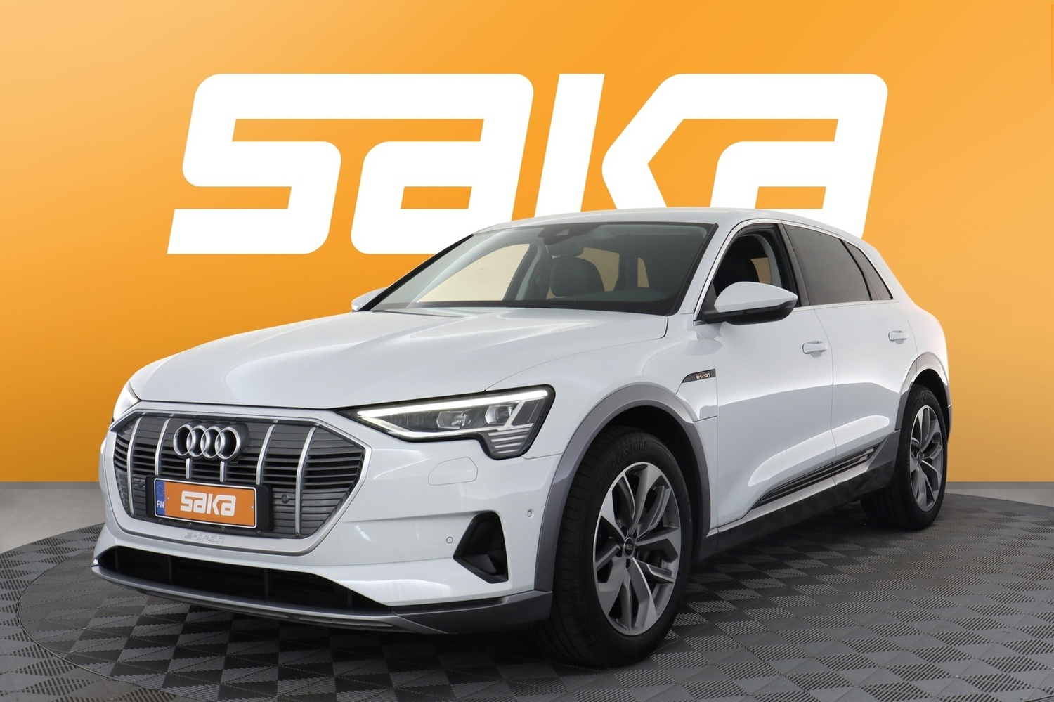 Audi e-tron vaihtoauto