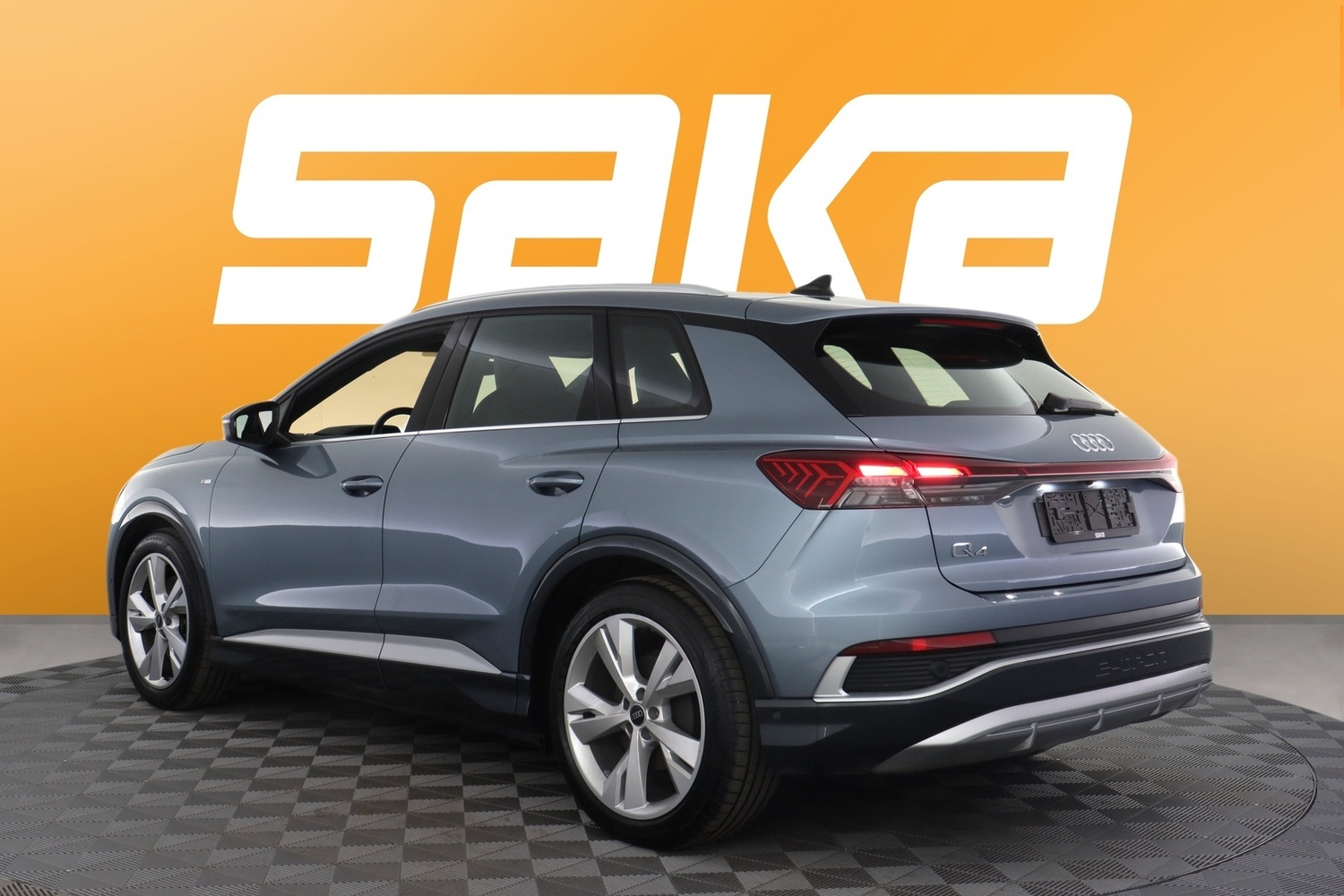 Audi Q4 e-tron vaihtoauto