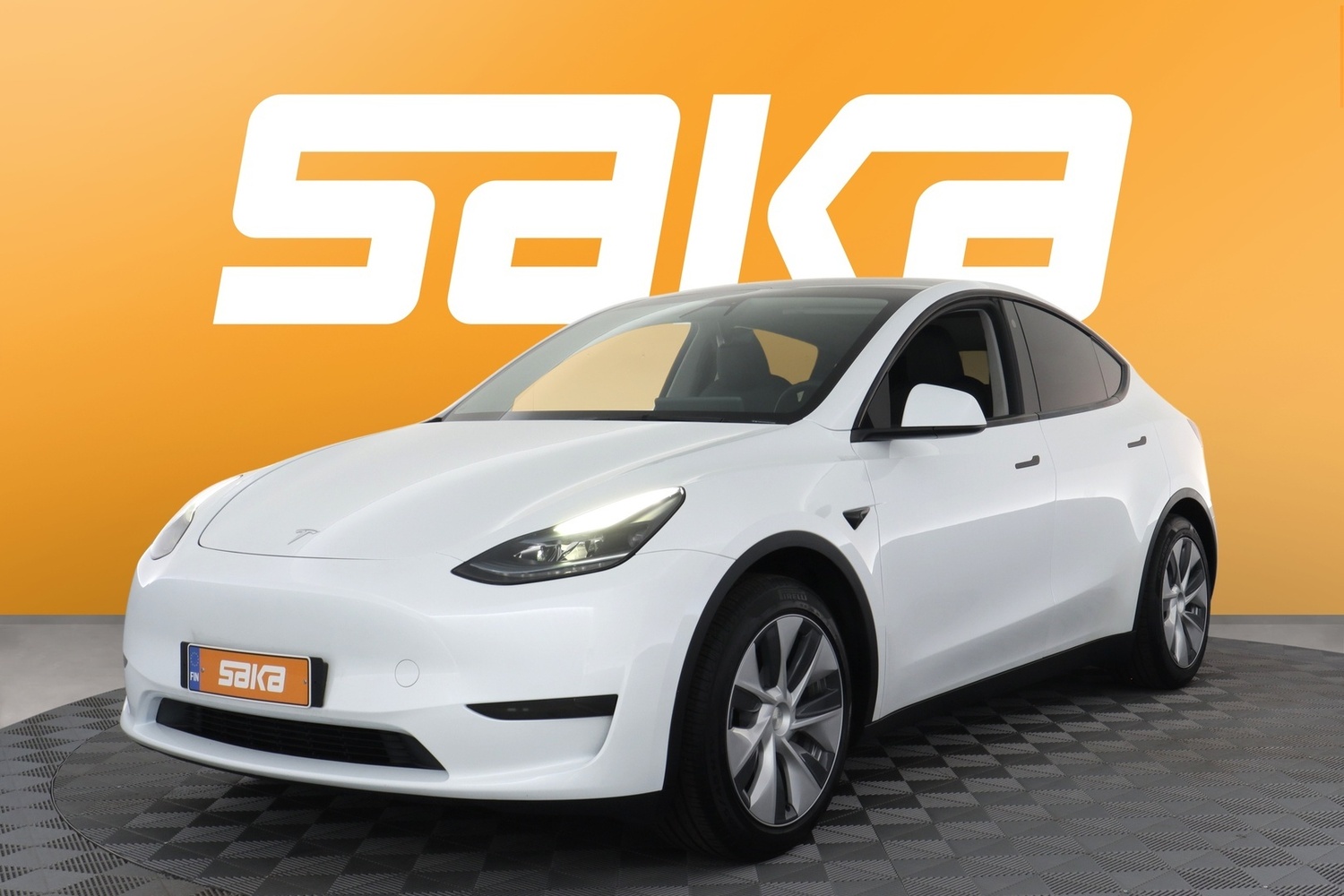 Tesla Model Y vaihtoauto