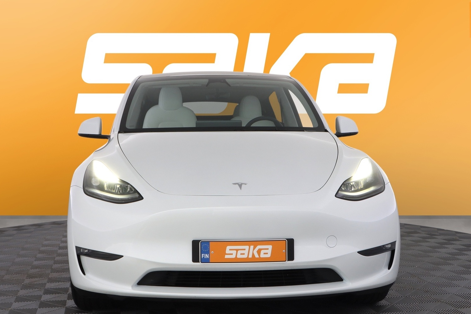 Tesla Model Y vaihtoauto