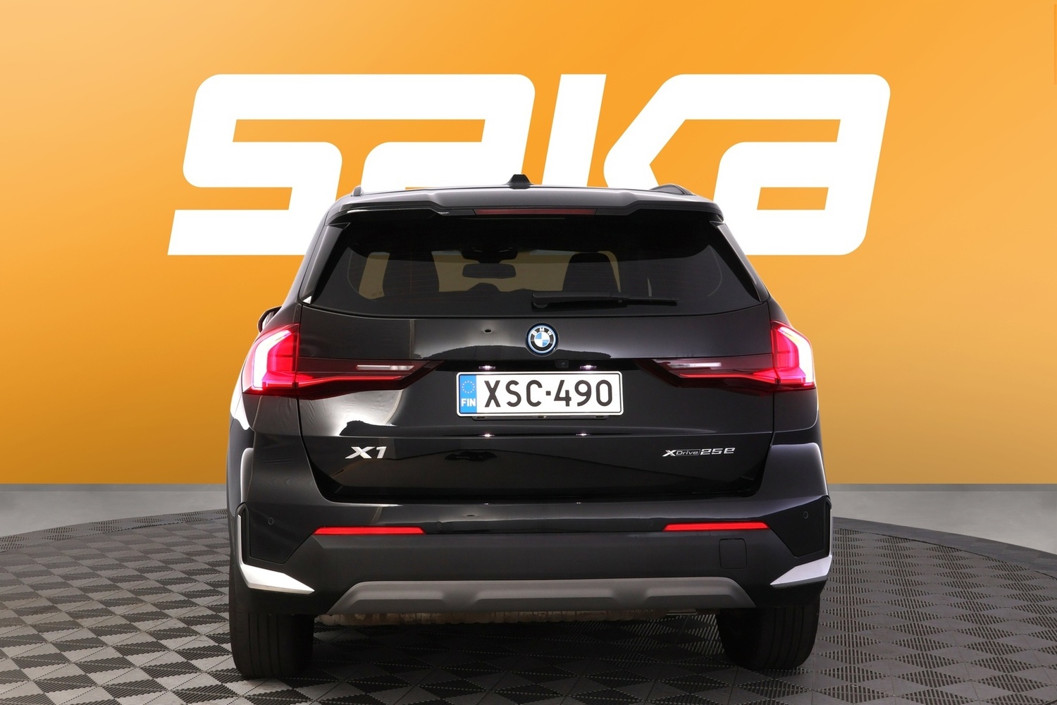 BMW X1 vaihtoauto