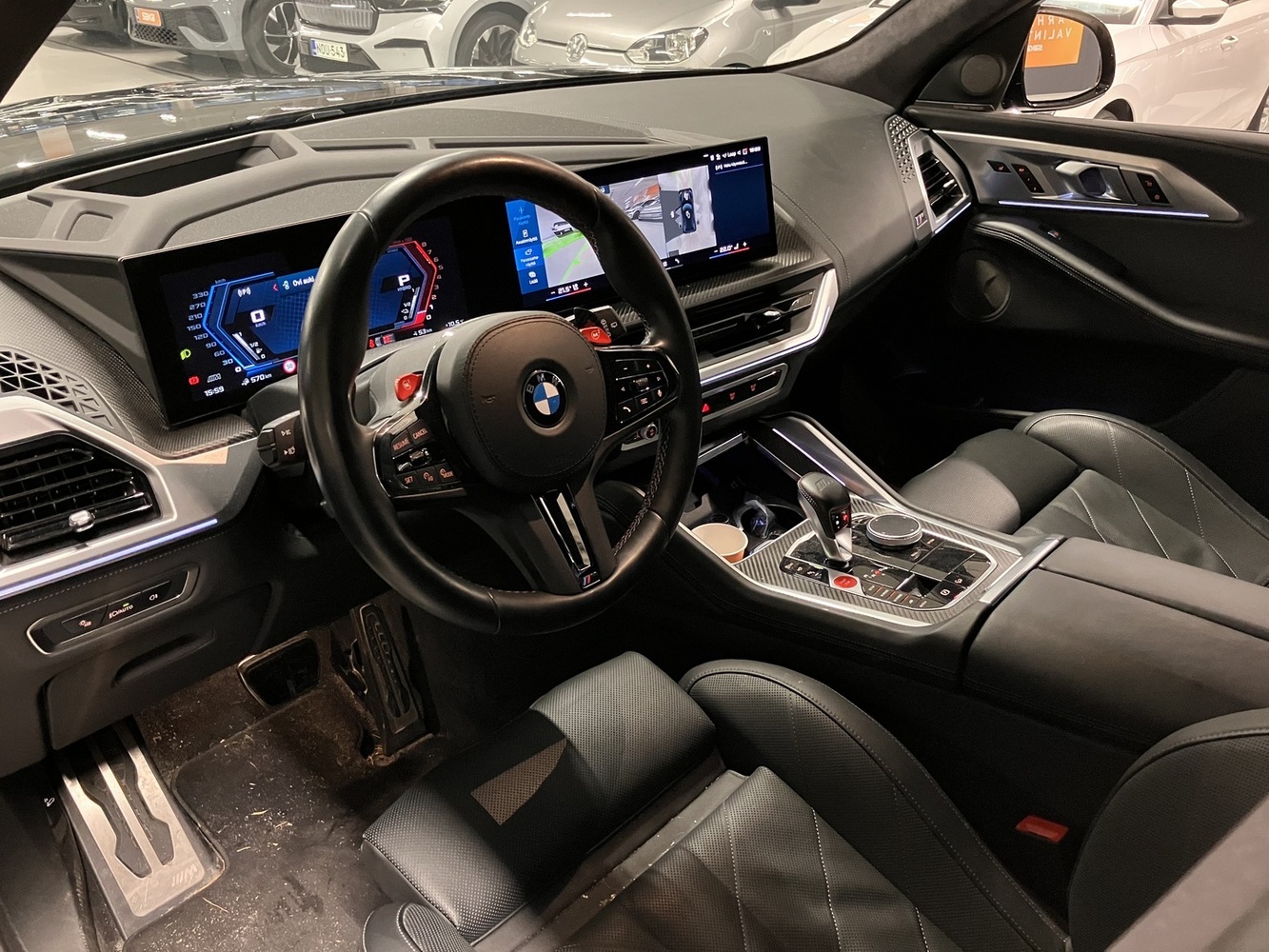 BMW XM vaihtoauto