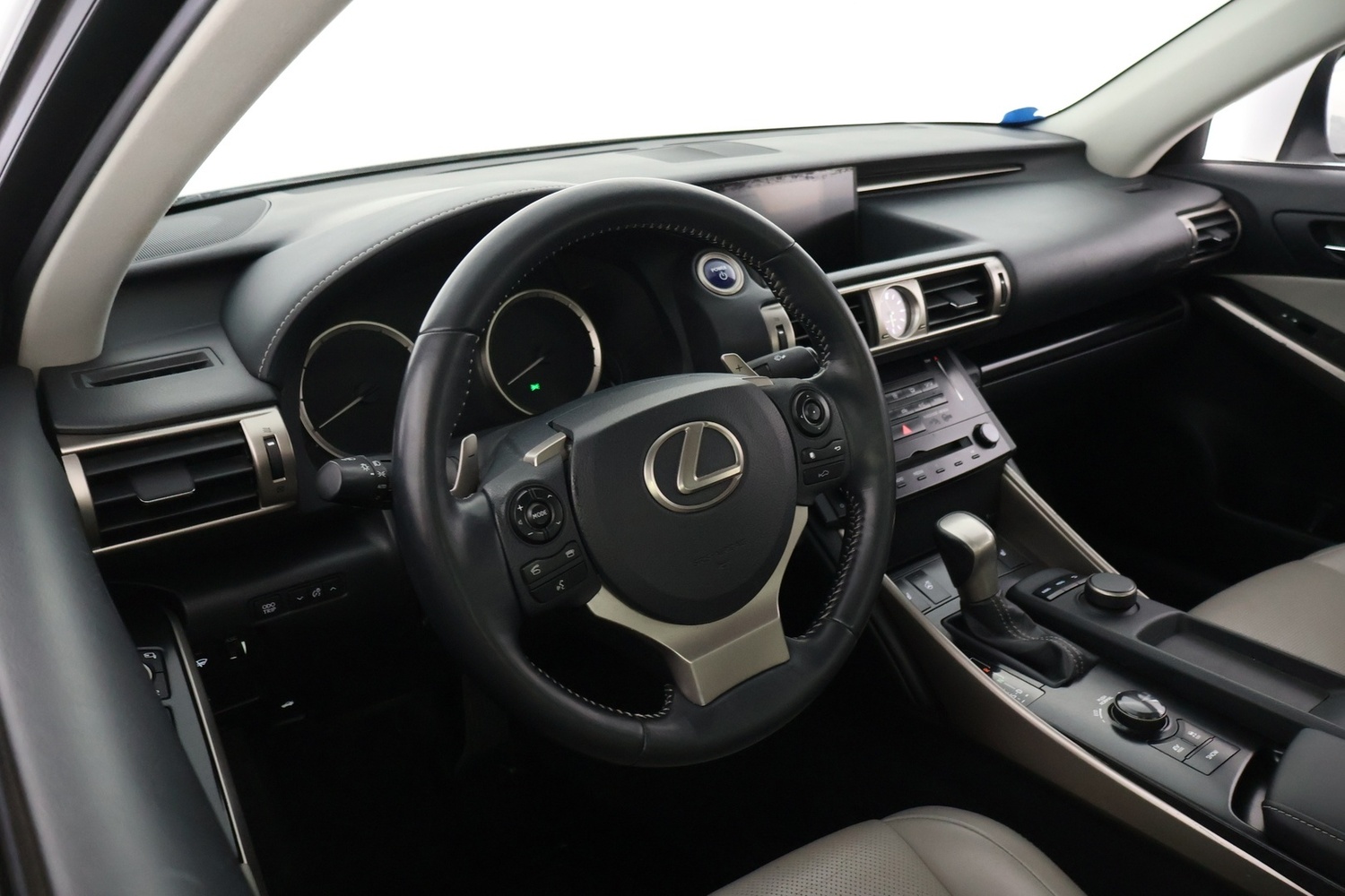 Lexus IS vaihtoauto