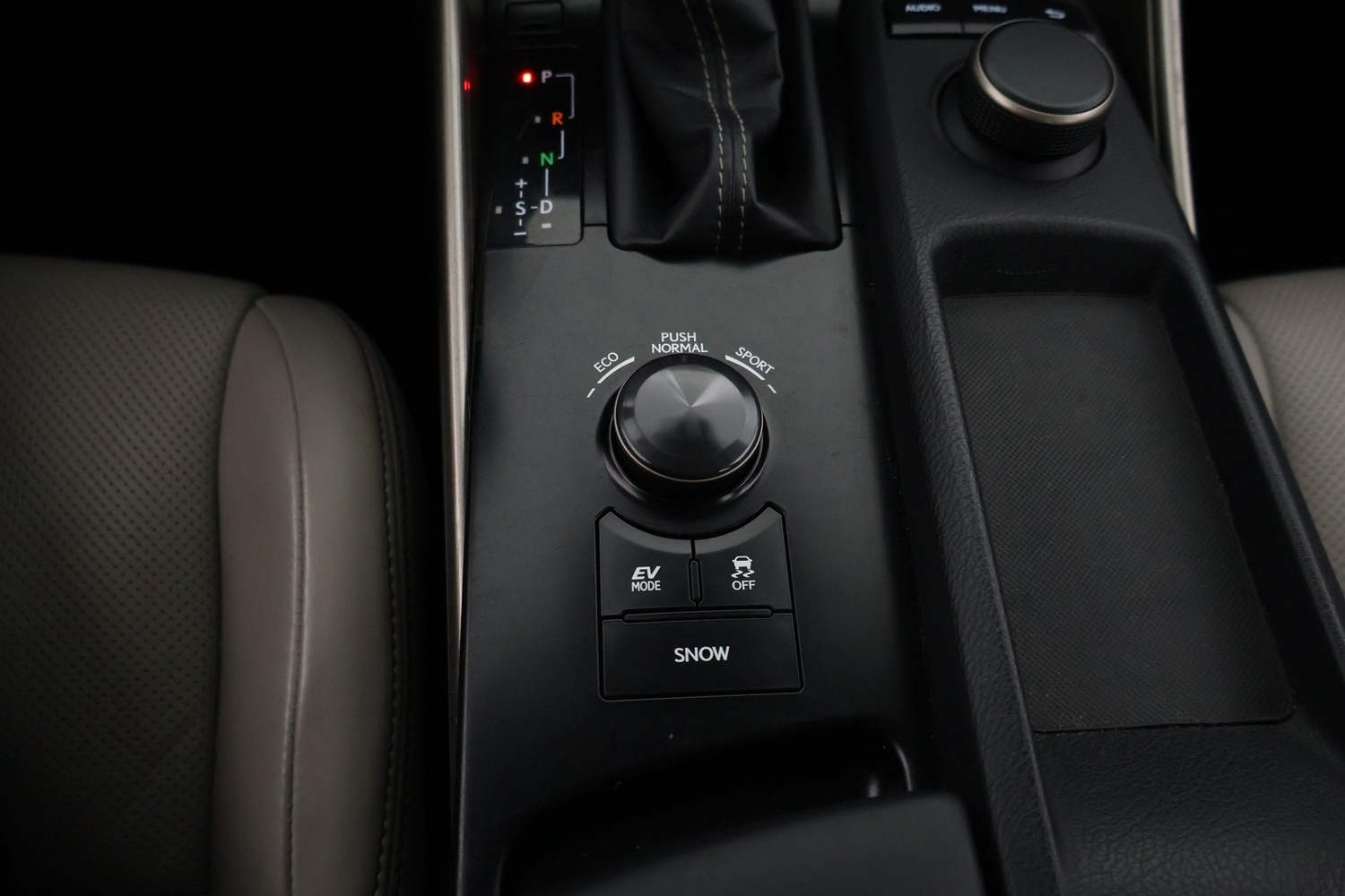 Lexus IS vaihtoauto