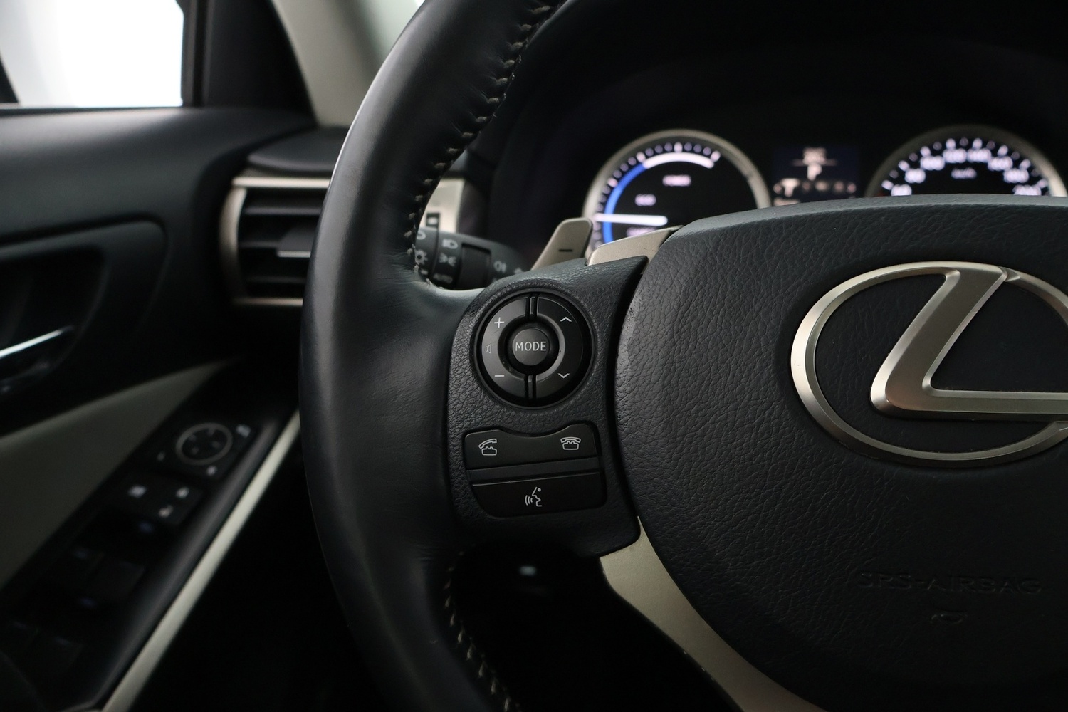 Lexus IS vaihtoauto