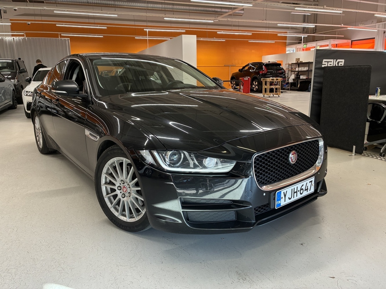 Jaguar XE vaihtoauto