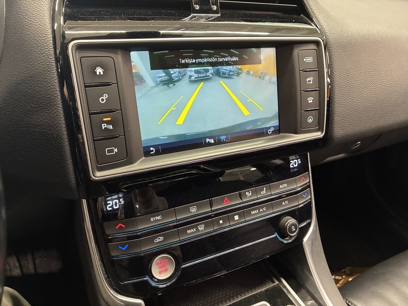 Jaguar XE vaihtoauto