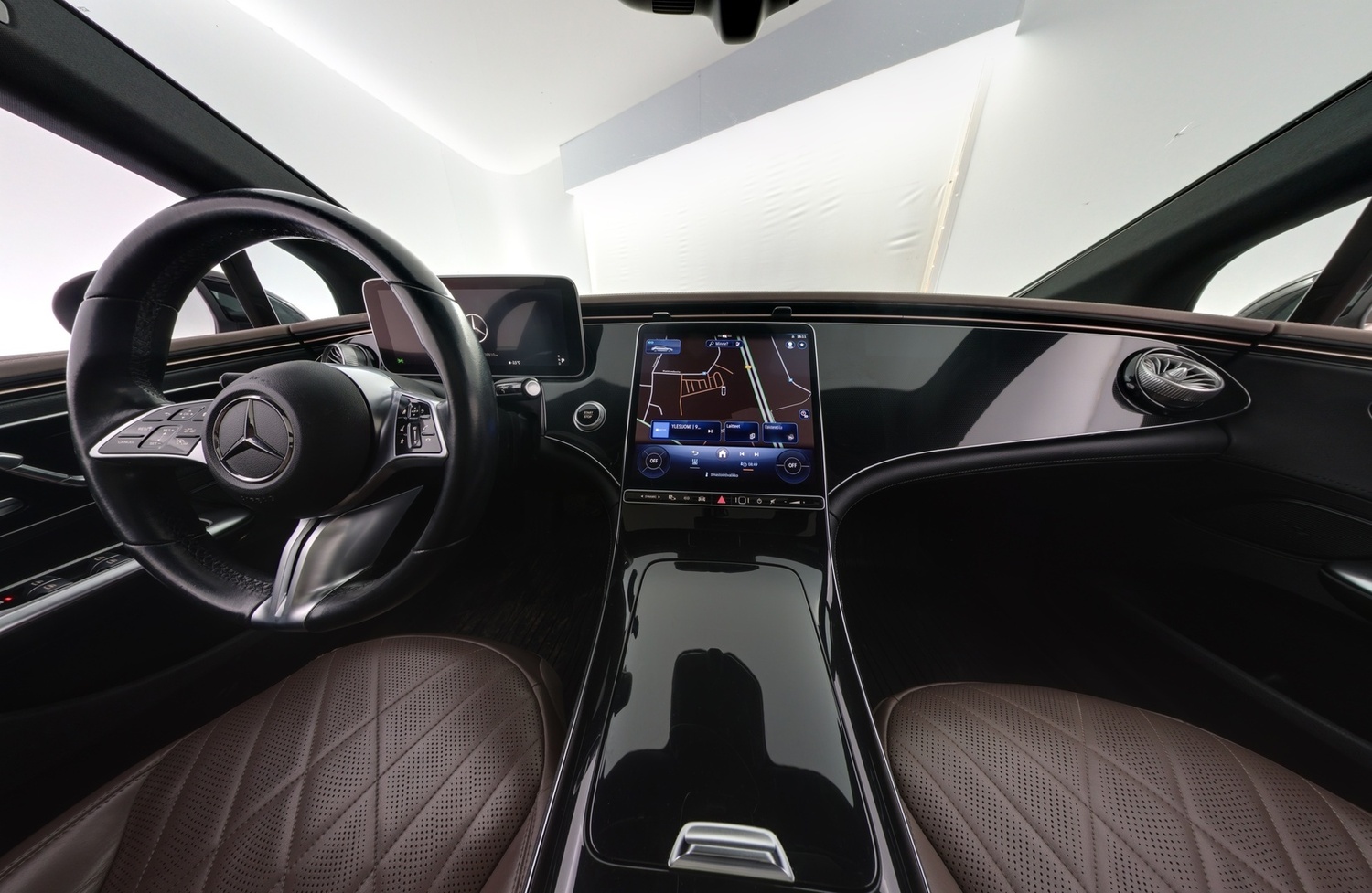 Mercedes-Benz EQE vaihtoauto