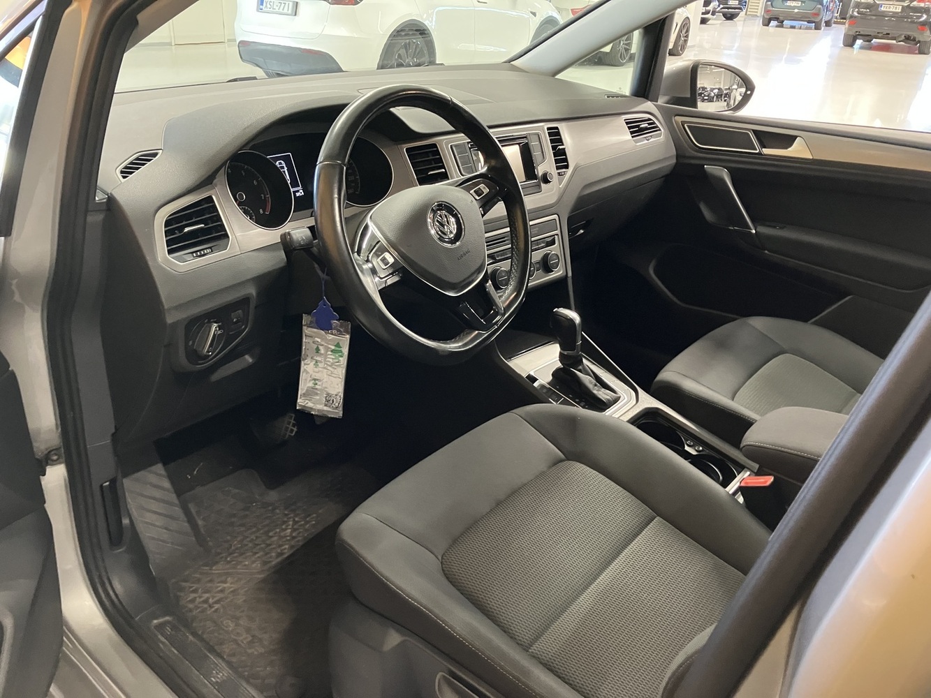 Volkswagen Golf Sportsvan vaihtoauto