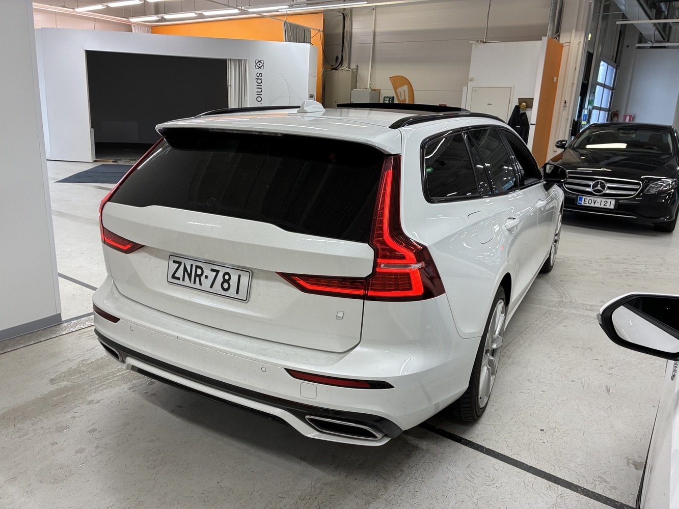 Volvo V60 vaihtoauto