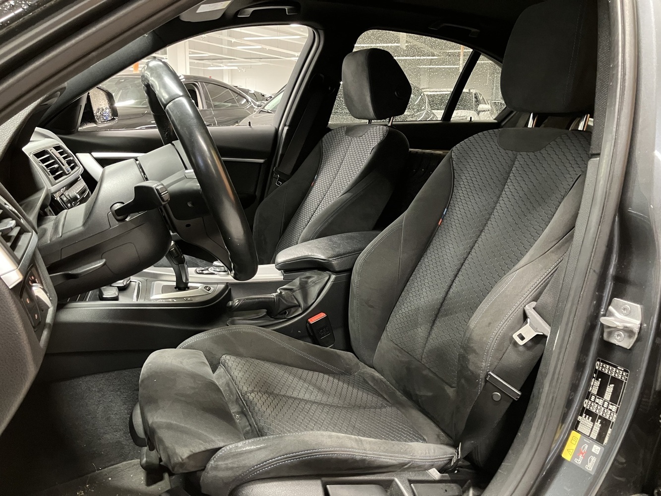 BMW 330 vaihtoauto