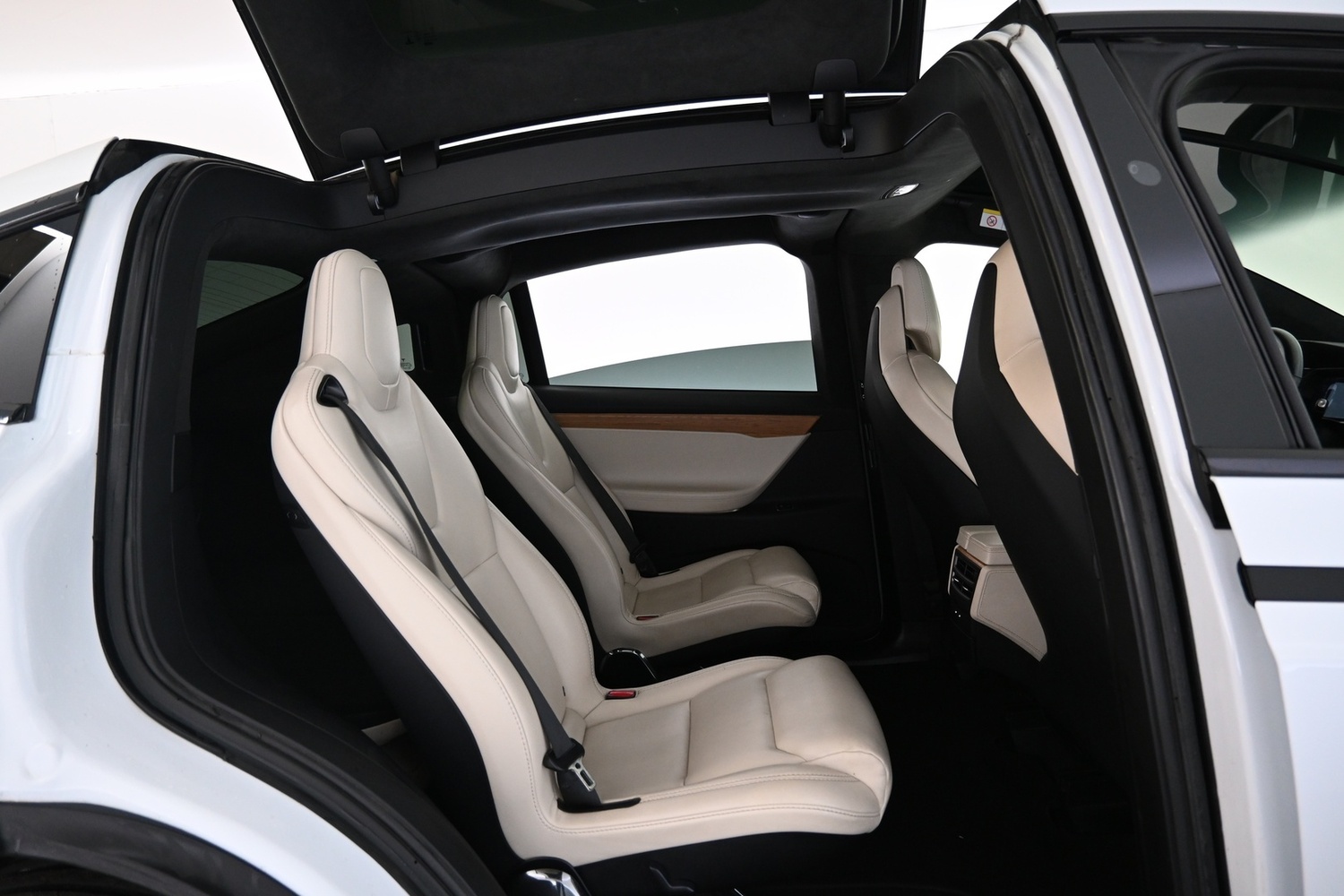Tesla Model X vaihtoauto
