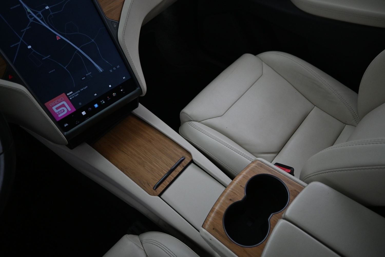 Tesla Model X vaihtoauto