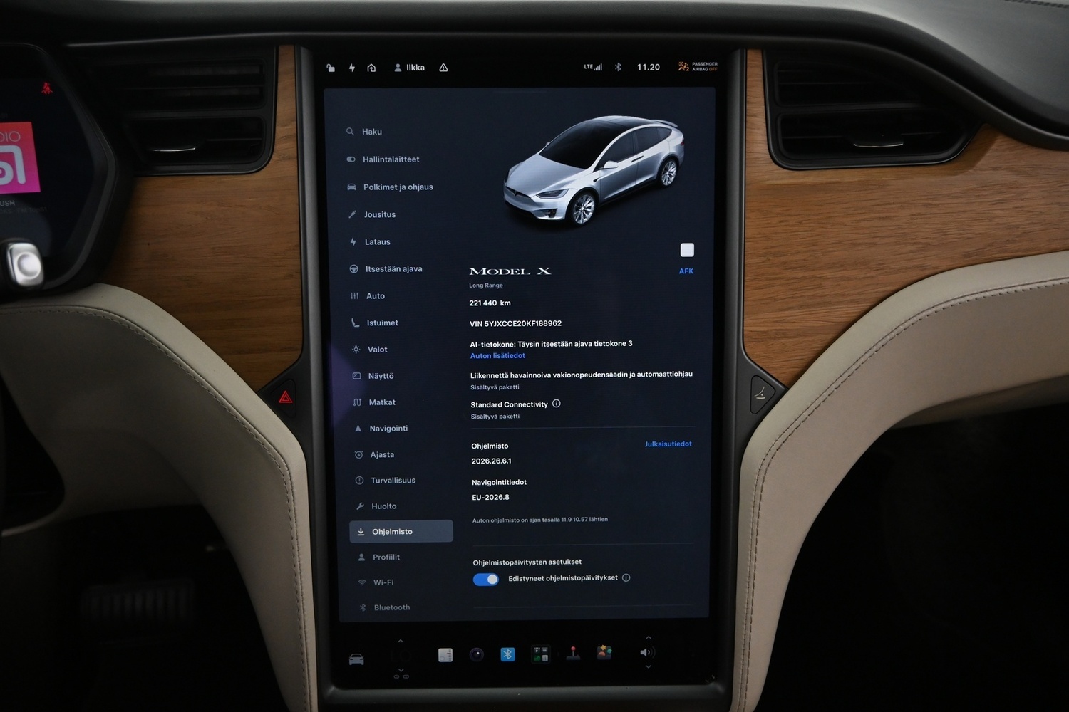 Tesla Model X vaihtoauto