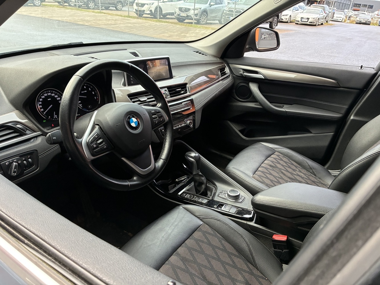 BMW X1 vaihtoauto