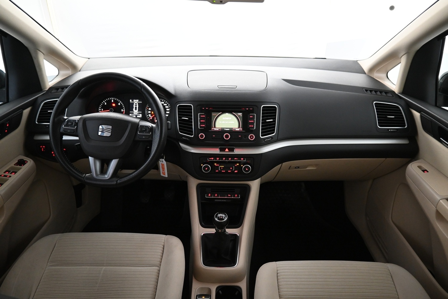 SEAT Alhambra vaihtoauto