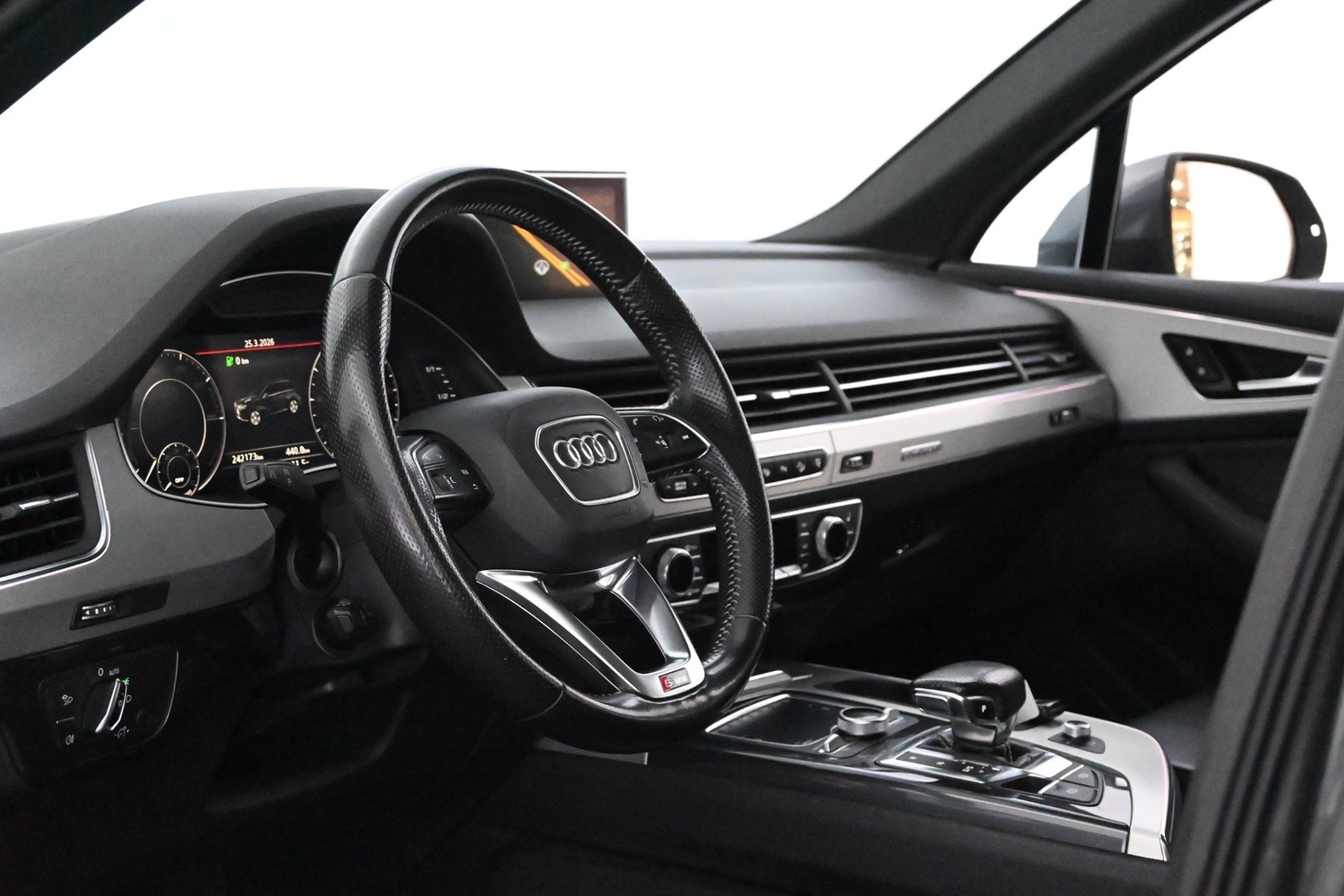 Audi Q7 vaihtoauto