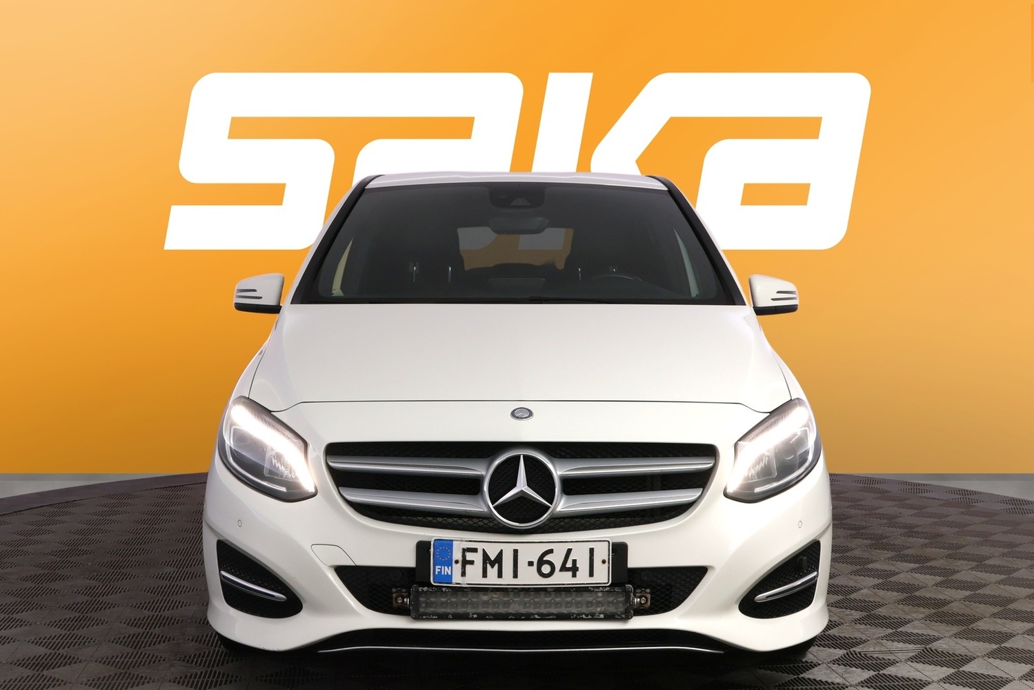 Mercedes-Benz B vaihtoauto