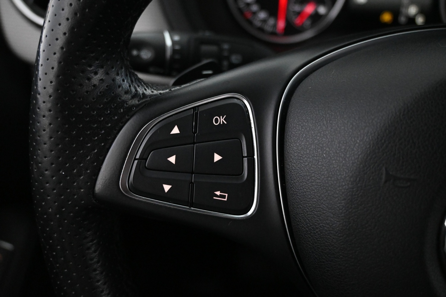 Mercedes-Benz B vaihtoauto