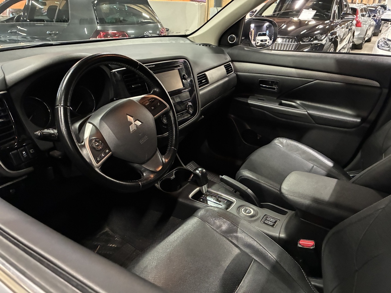 Mitsubishi Outlander vaihtoauto