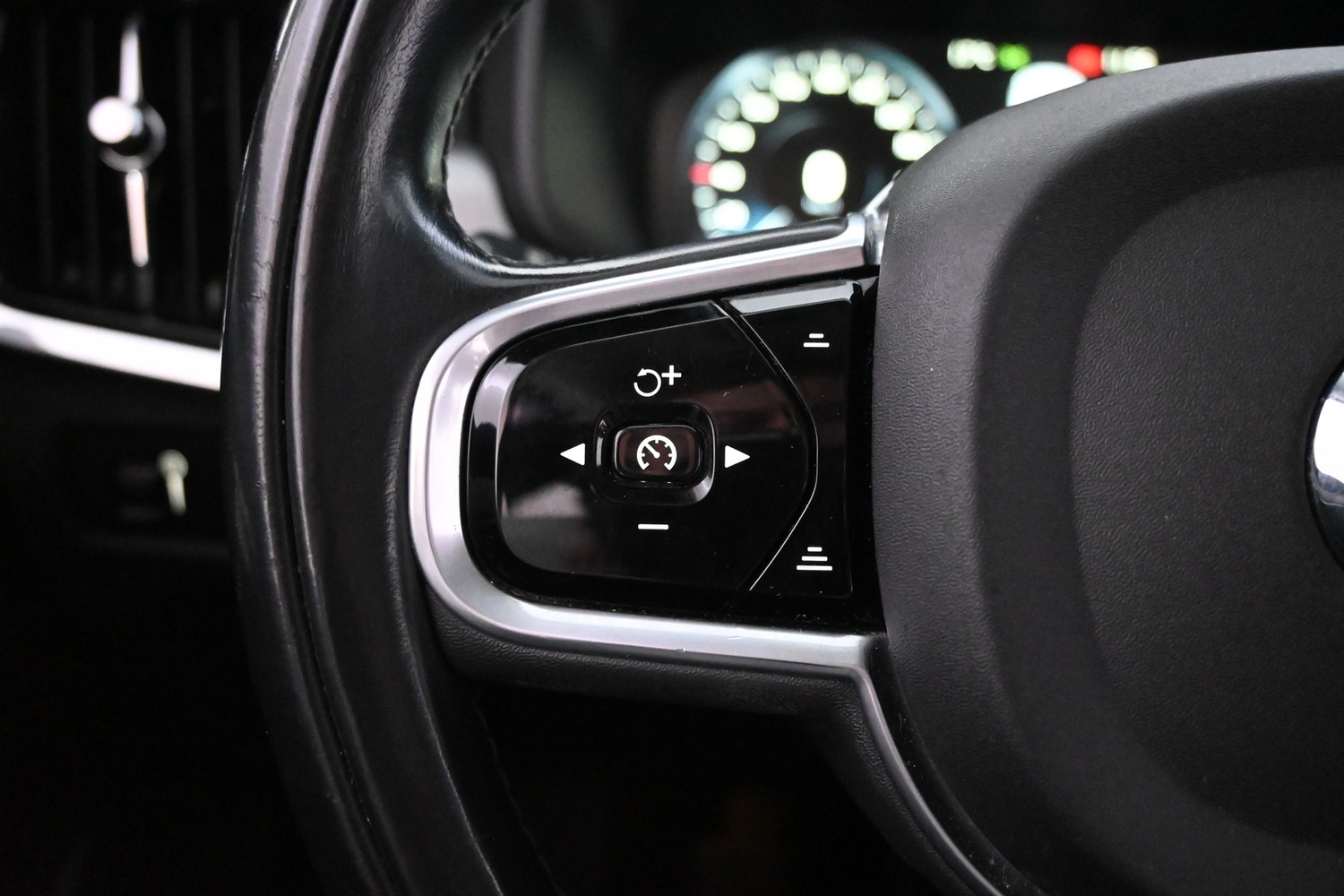 Volvo V90 Cross Country vaihtoauto