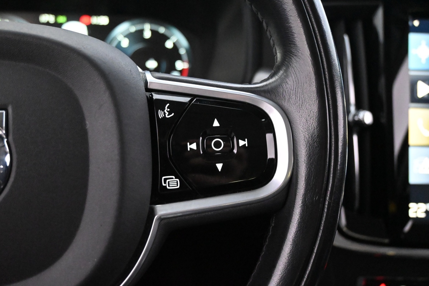 Volvo V90 Cross Country vaihtoauto